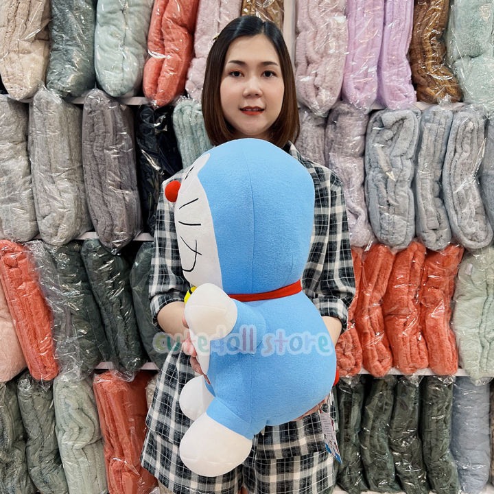 doraemon-ตุ๊กตา-โดเรม่อน-ผ้าทีคอต-ท่านั่ง-ขนาด-16-นิ้ว-ลิขสิทธิ์แท้-โดราเอมอน-ตุ๊กตาโดเรม่อน-ตุ๊กตา-โดเรมอน