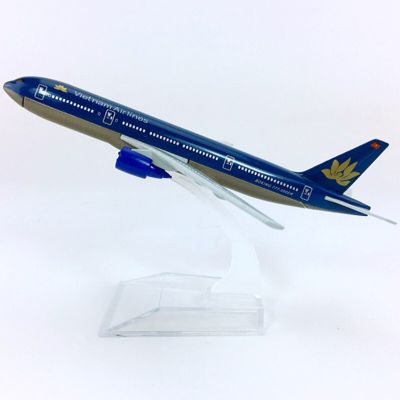 New Edition16cm 1/400 Boeing B777-200 Model Vietnam Airlines With Plastic Base Alloy Aircraft Collectibledisplay Model Collectio