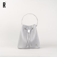 REPLEAT-Bucket bag Medium Silver กระเป๋าสะพาย กระเป๋าทรงถังผ้าอัดจีบ กระเป๋าผู้หญิง