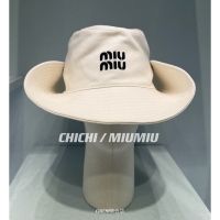 Miumiu ใหม่ หมวกบักเก็ต กันแดด ลําลอง น้ําหนักเบา ระบายอากาศ สไตล์เรโทร 2023