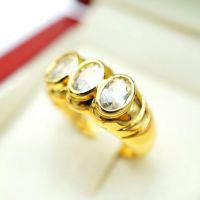 แหวนทองพลอยสีเพรชซีกเม็ดละ 2 กะรัตจำนวน 3 เม็ด น้ำสวยเหลี่ยมดี พร้อมใบรับรองสินค้า เคลือบทองคำแท้100%