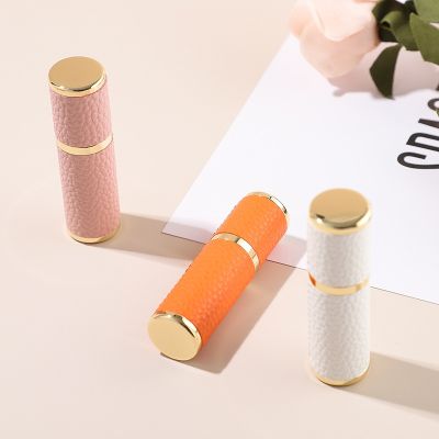 【CW】 5ml Refillable Perfume Bottle High-end Leather Sub-bottling Containers Spray Atomizer 2023