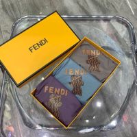 ชุดชั้นในบูติก Fendi ผู้ชายคุณภาพเดิมกล่อง3ระบายอากาศสบายและนักมวยกางเกงขาสั้นสบายๆ