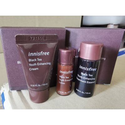 หมดอายุ 2024 INNISFREE  Black Tea Youth Enhancing Trio Kit