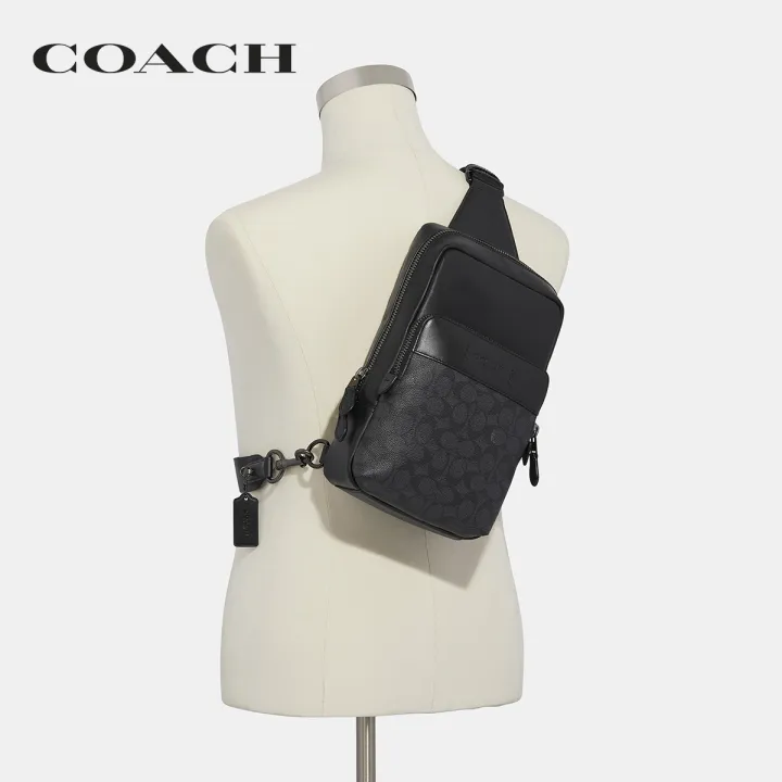 coach-กระเป๋าคาดเอว-กระเป๋าคาดอกผู้ชายรุ่น-gotham-pack-in-signature-canvas-สีดำ-c5332-jio1u