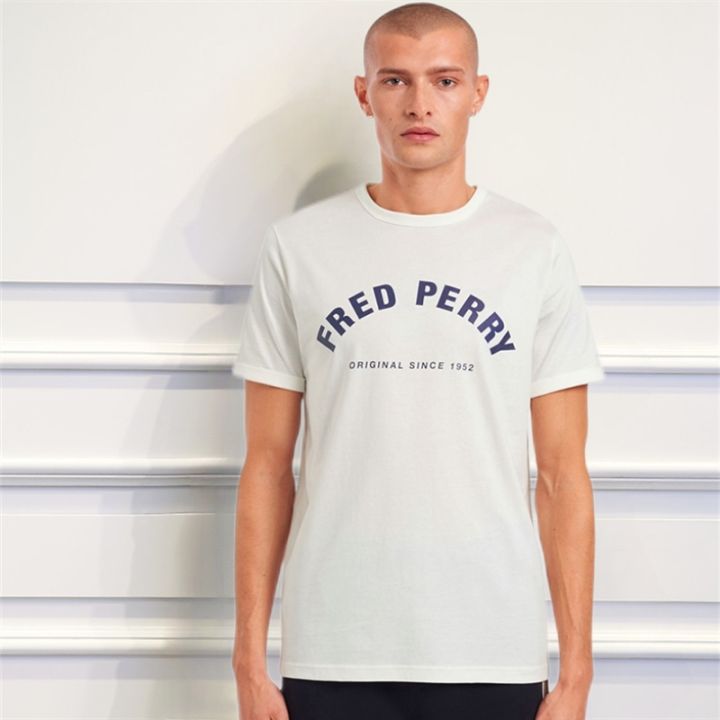 fred-perry-2023-fred-perry-ผ้าฝ้ายแขนสั้นเสื้อยืดลายหูข้าวสาลีปักสีทึบพิมพ์คอกลมปักลายแฟชั่นวัยรุ่น