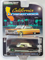 1: 64 1973 Cadillac Coupe DeVille สีดำและสีทองล้อสีเขียวรุ่นคอลเลกชันของรุ่นรถ