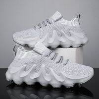 Super Light Sneakers For Men Breathable Mesh Running Shoes Comfortable Soft Low Cut Sports Athletic Footwear Male Solid Color