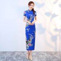 สไตล์ยาวผ้าซาตินผิวเรียบ Cheongsam Qipao ผู้หญิงจีนแบบดั้งเดิมแน่นชุดเดรสบอดี้คอนแบบตะวันออกเอเชียใหม่ปีชุดเจ้าสาว