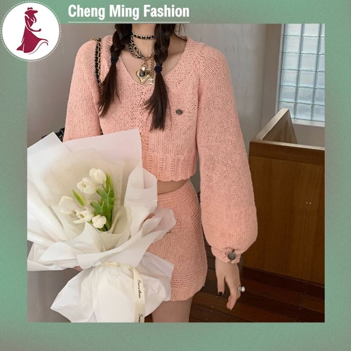 ชุดกระโปรงสองชิ้นเข้ารูปเอวสูงเสื้อคอวีผู้หญิง2ชิ้นสูทแขนยาวเสื้อกันหนาวแบบถักจาก-cheng-ming