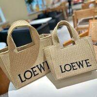 กระเป๋าสะพายไหล่ กระเป๋าช้อปปิ้ง แบบพกพา ปักลายโลโก้ Loewe แฟชั่นฤดูร้อน สไตล์ฝรั่งเศส dje