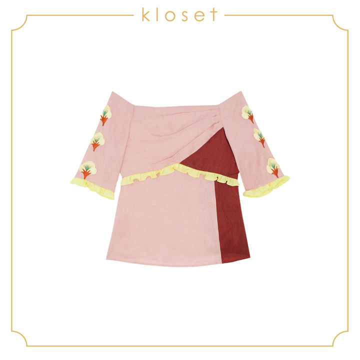 kloset-off-shoulder-color-blocking-top-sh18-t009-เสื้อผ้าผู้หญิง-เสื้อผ้าแฟชั่น-เสื้อแฟชั่น-เสื้อปาดไหล่