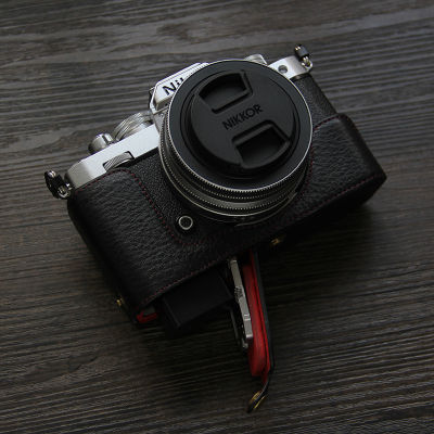 งานฝีมือภาพกล้องหนังแท้ Cowhide PU กระเป๋าร่างกายกล่องกรณีสำหรับ Nikon Z-fc ZFC แขนป้องกันกล่องฐาน