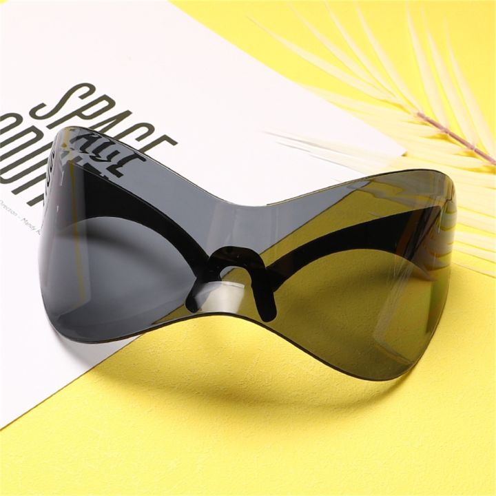 แว่นตากันแดด-y2k-ไร้ขอบสำหรับผู้หญิงผู้ชาย-uv400แว่นตาเทปทนความร้อนชิ้นเดียวทรงหลวมแว่นตาแฟชั่นไร้กรอบขนาดใหญ่