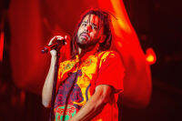 โปสเตอร์ J. Cole เจ.โคล Rapper แร็พเปอร์ Hip Hop ฮิปฮอป Music Poster รูปภาพ ของสะสม ของแต่งบ้าน ของแต่งห้อง โปสเตอร์แต่งห้อง โปสเตอร์ติดผนัง 77poster