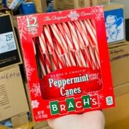 Hộp 12 cây Kẹo cây gậy Noel Brach s Mỹ - Date 2025