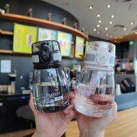 【High-end cups】 400มิลลิลิตรขวดน้ำกีฬากลางแจ้งขวดน้ำที่มีเชือกเส้นเล็กพลาสติกแบบพกพาถ้วยน้ำอาหารเย็นตั้งแคมป์จักรยานยิมขวดแก้ว