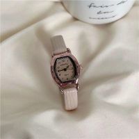 Compact small watch for women high-end small fragrance high-end cold style ins style niche Korean version simple and good-looking