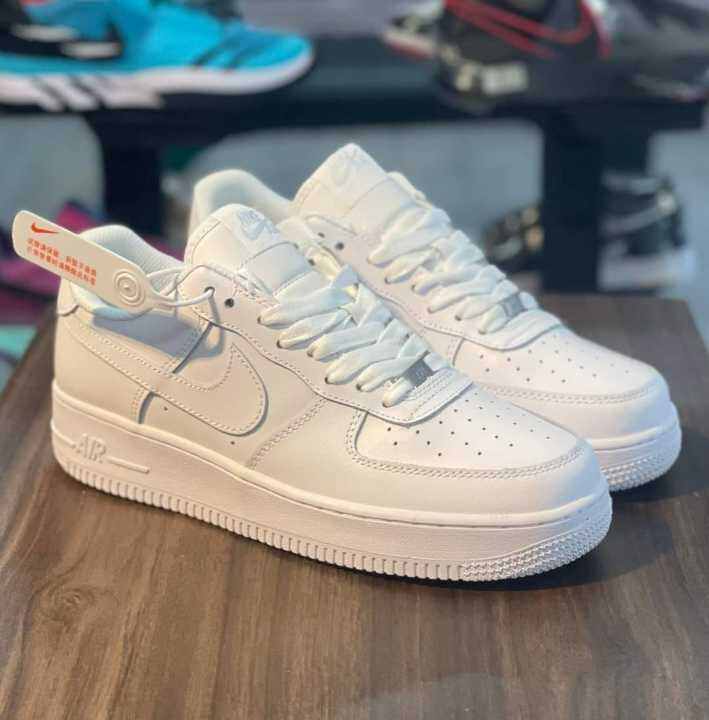 Airforce 1 Triple White With Free Socks Orig Eqpt Manufactured Not ...