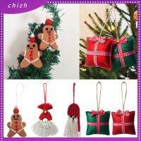CHIZH ซานต้ามนุษย์หิมะ ของตกแต่งคริสต์มาสแบบแขวน สีแดงสีขาว มนุษย์ขนมปังขิง จี้ทอทอ สร้างสรรค์และสร้างสรรค์ ห้องสำหรับเด็ก ตุ๊กตาผ้าทอมือ