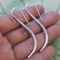 Long Long Thai design earrings pure silver Thai Karen hill tribe สวยทำจากมึอลวดลายไทยตำหูเงินกระเหรี่ยงทำจากมือชาวเขางานฝีมือสวยของฝากที่มีคุณค่าของฝากถูกใจ