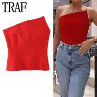 TRAF เสื้อคอร์เซ็ตสีแดงเปิดไหล่ผู้หญิงสำหรับเสื้อไร้สายรัดอกและเอวของสตรีเสื้อครอปแบบไม่สมมาตรผู้หญิงปาร์ตี้เสื้อชุดนอนสตรีเปลือยหลังตอนกลางคืน