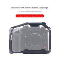 Camera Cage for Panasonic LUMIX GH6 Built-in Arca-Swiss Quick Release Plate Camera Cage with 1/4 Thread Holes