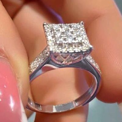 [COD] Cao Shi ebays new simple square inlaid zircon ring female and personality all-match hipster