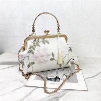 Hot selling with cheongsam Chinese style all-match embroidery shoulder Messenger Hanfu ancient mouth gold female