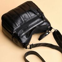 FACAI คลาสสิคกระเป๋าถือสะพายไหล่เรียบง่ายความจุมากสีดำของขวัญให้แม่กระเป๋าถือหญิงกระเป๋าถือหนัง PU กระเป๋าสะพายไหล่สำหรับผู้หญิงกระเป๋าสี่เหลี่ยมขนาดเล็ก