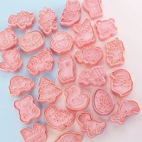 [HOT JILZKXLGWOQQ 121] 8ชิ้น/เซ็ต Cookie Cutters พลาสติก3D การ์ตูนน่ารัก Pressable บิสกิตแม่พิมพ์คุกกี้แสตมป์ครัวเบเกอรี่ Pastry Bakeware