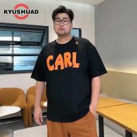 KYUSHUAD แขนขนาดใหญ่สั้นคอกลมพิมพ์ลายเรียบง่ายของผู้ชาย (M-8XL) ผ้าฝ้ายบริสุทธิ์เสื้อยืดลำลองระบายอากาศ