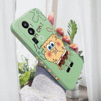 เคสโทรศัพท์สำหรับ OPPO Reno10 Pro + 5G เคสการ์ตูน SpongeBob SquarePants การออกแบบกรณีโทรศัพท์ดีไซน์ด้านข้างขอบสี่เหลี่ยมรูปแบบของเหลวปลอกซิลิโคนคลุมทั้งหมดเคสป้องกันทนแรงกระแทกกล้อง