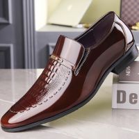 Men Dress Shoe New Printed Large Size Men Shoe Patent Leather Business Formal Leather Shoe Cover Toe Head Men Shoe Wedding Shoe