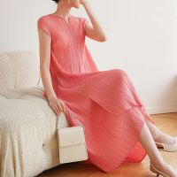 2023 Hot Miyake style pleated dress womens summer design niche V-neck irregular large size loose mid-length a-line skirt