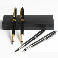 สำหรับปากกาเรียบผู้ชายที่สมบูรณ์แบบและชุดปากกาสีดำ