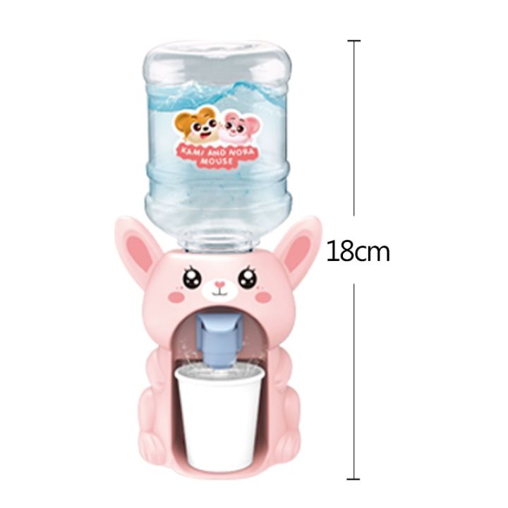 ของเล่นสองเครื่องจ่ายน้ำสำหรับเด็กขนาดเล็กพร้อมด้วยน้ำเย็น-น้ำอุ่นสีชมพูน่ารักครัวของเล่นจำลองน้ำพุการดื่มนม