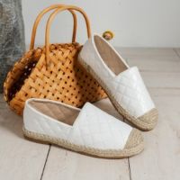 Lazy Shoes Espadrilles Women Casual Round Toe Slip on Loafers Quilted White PU Leather Women Flat Fishmen Shoes