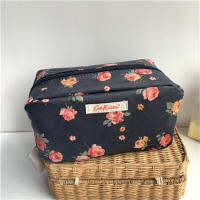 ใหม่มาถึง Cath Kidstons กระเป๋าแต่งหน้ากันน้ำ/กระเป๋าถือ/เครื่องสำอาง Larege 20X9X11ซม.