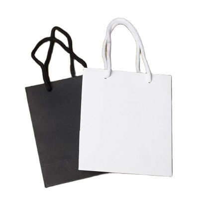 10/20pcs/lot White Black Highest Simple Paper Gift Bag Kraft Paper Candy Box With Handle Wedding Birthday Party Gift Package Tapestries Hangings
