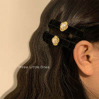 【CW】1 Pair ~ Black Velvet Pearl Bow Barrettes Female High-Grade Bangs Side Forehead Clip Hairware Autumn and Winter hair clips