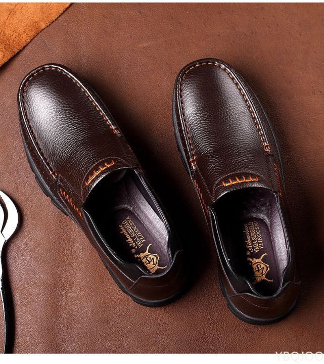 รองเท้าโลฟเฟอร์ผู้ชายรองเท้าหนังแท้หนังวัวอ่อนรองเท้าลำลองผู้ชายใหม่รองเท้าผู้ชายแบบสวมสีน้ำตาลดำ