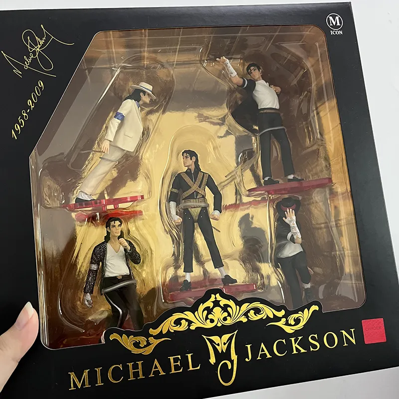 Amazon.com: Osmou Anime Figure Michael Myers Girl Figure Action Figure Gift  8.6-inch : Toys & Games