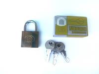 กุญแจทองเหลือง กุญแจสปริง 1" ขนาด 25มม. พร้อมดอกไข3ดอก ตราplum Blossom #262