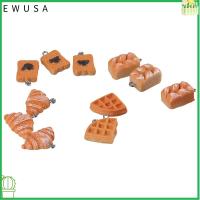 EWUSA 40Pcs เรซิน เครื่องรางขนมปังฝรั่งเศส ครัวซองต์ ผสมกัน ลูกปัดห้อยระย้า การทำเครื่องประดับ ขนาดเล็กมากๆ จี้ห้อยคอ จี้ห้อยคอ