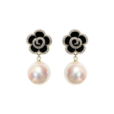 S925 Silver Needle Small Fragrant Black Rose Pearl Stud Earrings Korean Sweet Temperament Retro Geometric Lady Stud Earrings