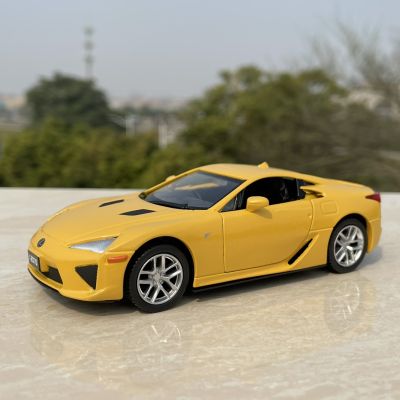 คอลเลกชันโลหะผสมหล่อรูปแบบ1:32 LEXUS LFA