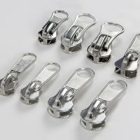 10/20Pcs 3# 5# 8# Zipper Sliders for Nylon Resin Metal Zips Silver Zippers Slider Pull Luggage Tape Zip Puller Lock Head Kitting Door Hardware Locks F