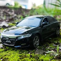 1:32 Honda Accord Model Die-casting Model Sound and Light Car Childrens Toy Collectible Boy Birthday Gift