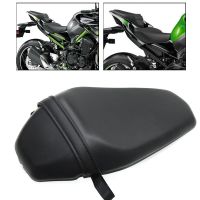 ♝ถึง Bantal Kursi เบาะนั่งโดยสารท้ายรถจักรยานยนต์สำหรับ Kawasaki Ninja 300 400 650 Z250 Z400 Z650 Z900 Z1000 ZX-6R ZX-10R EX400 EX300